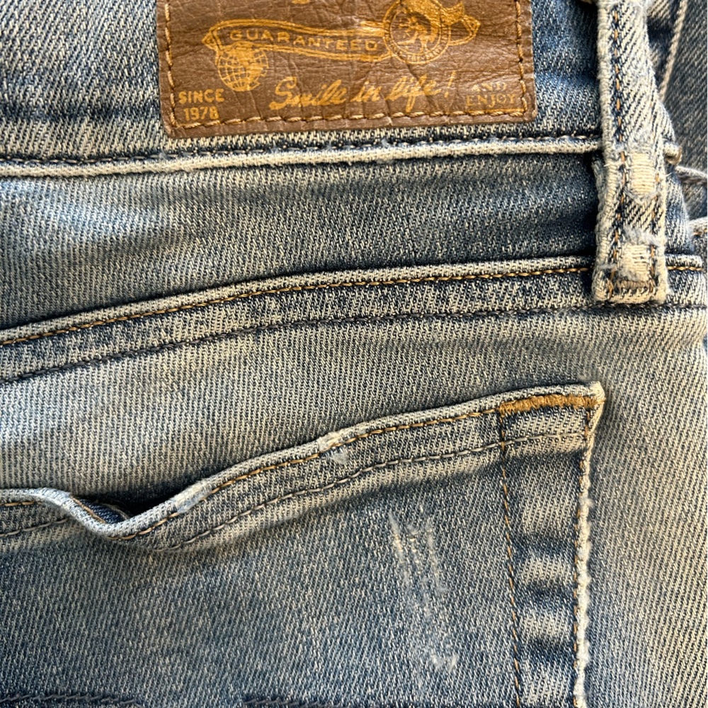 Diesel distress women’s skinny 29/32